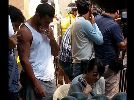 Photos: Karan Singh Grover On Qubool Hai Sets With Karanvir And Gul Khan!