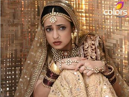 Rangrasiya: 25th April; Death Trap For Paro; Poisonous Laddus Awaits Her