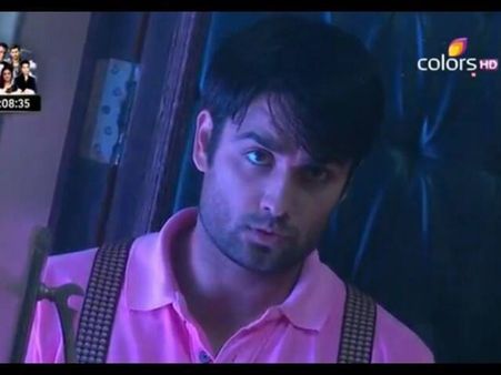 Madhubala - Ek Ishq Ek Junoon: 28th April; Abhay Gives Alcohol To Raju