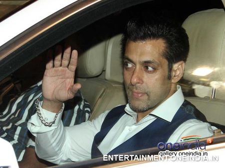 Salman Khan's Hit And Run Trial Adjourns Again!