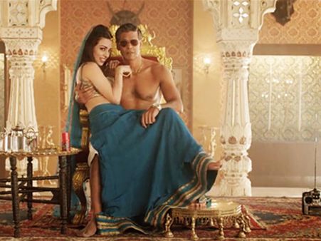 Celebrity Ads Worth Watching Again n Again