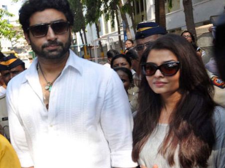 Irked Abhishek Bachchan Reacts To Divorce Rumours!