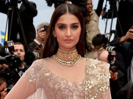 Sonam Kapoor Urges For Films On Gay Love Stories!