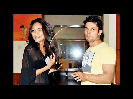 Is Randeep Hooda Now Dating Lisa Haydon?