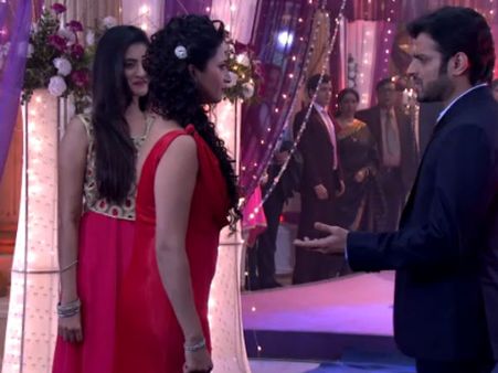 Yeh Hai Mohabbatein: 22nd May; Raman Again Insults Shagun, Honours Shagun! (Pics)