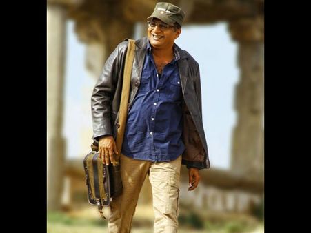 Prakash Raj's Verbal Fight With Co-Passenger On Flight