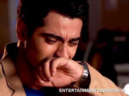 Beintehaa: 29th May; Zain Scared Aaliya Is Killed By The Rioters! (Pics)