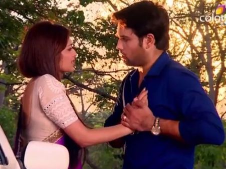 Madhubala - Ek Ishq Ek Junoon: 2nd June; Madhu Loses Challenge, Raja Cleverly Accompanies Her!(Pics)