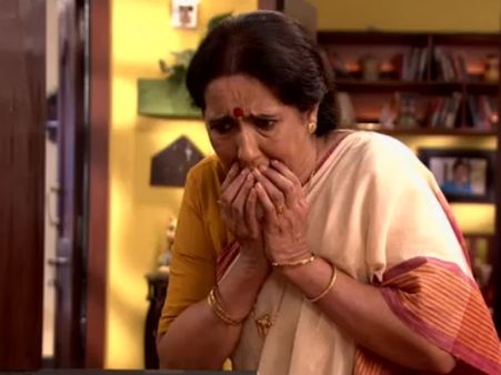 Yeh Hai Mohabbatein: 3rd June; Bala Suspended; Romi's Shameful Secret Out!(Pics)
