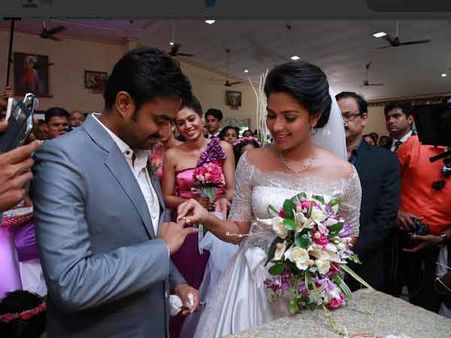 Amala Paul-Vijay Engagement Photos