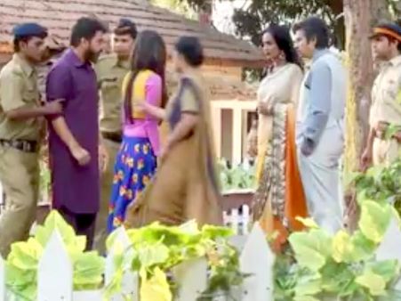 Beintehaa: 11th June; Mir Khan And Bobby Sent To Jail Finally (Pics)