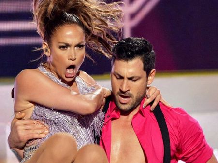 Jhalak 7's New Judge Maksim Chmerkovskiy Denies Dating Jennifer Lopez!