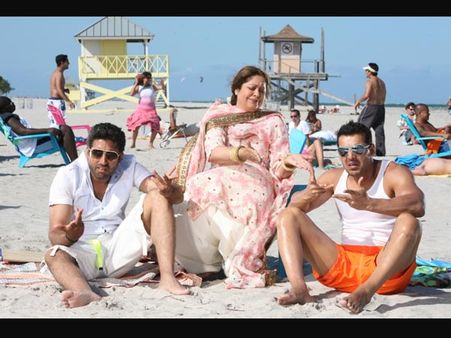 Kirron Kher's B'day Spl: 10 Avatars Of Coolest Mom On-Screen