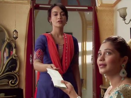 Qubool Hai: 20th June; Sanam Hands Over Will To Tanveer! (Pics)