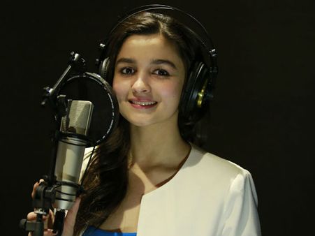 Alia Bhatt turns singer for HSKD