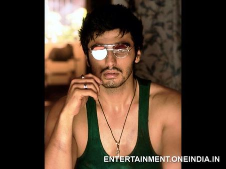 See Pic: Arjun Kapoor First Look In Finding Fanny