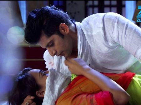 Qubool Hai: 4th July ; Ahil Ties Knot Of Wish With Sanam: Nida Tears It