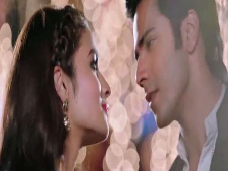 Watch: Varun-Alia's Latest Song 'D Se Dance' From Humpty Sharma Ki Dulhania