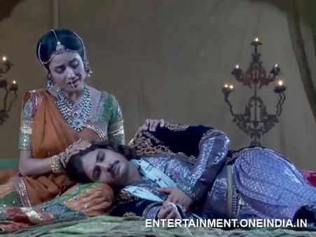 Jodha Akbar: 9th July; Akbar Is Not Mentally Prepared For the War (Photos)