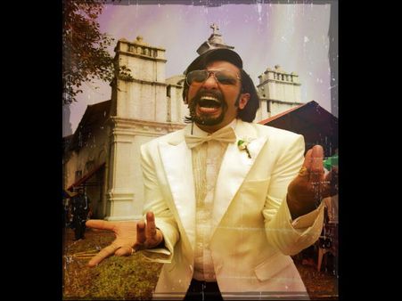 Revealed: Ranveer Singh's 'Lively' Dead Look In Finding Fanny