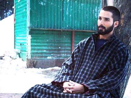Haider: Shahid Kapoor Touched By Kashmir Fans' Gesture