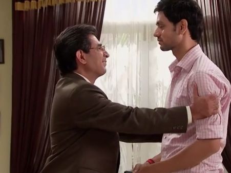 Meri Aashiqui Tum Se Hi: 15th July; Ishani Requests Ranvir To Stop Her Marriage With Chirag