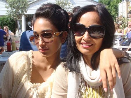 Rabiya Khan To High Court: Will Not Use Defamatory Language