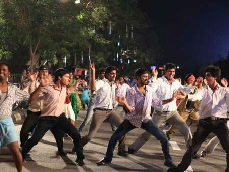 Velaiyilla Pattathari (Velai Illa Pattadhaari) 3 Days (First Weekend) Collections