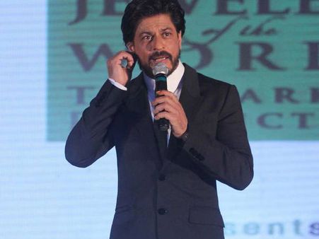 See Pics: Shahrukh Khan Launches Ticket To Bollywood