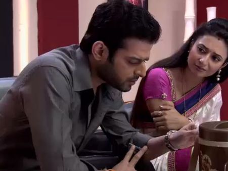 Yeh Hai Mohabbatein: Raman Jealous Of Ishita's First Love! (Photos)
