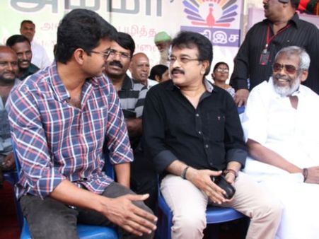 Surprising: Vijay-Keyyar Turn Friends?