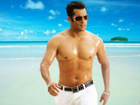 Salman Khan Shirtless Again For Prem Ratan Dhan Payo