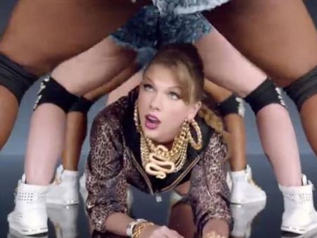 Taylor Swift's New Single 'Shake It Off' In Controversy!