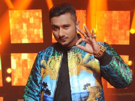 Yo Yo Honey Singh Injured On India's Raw Star Sets!