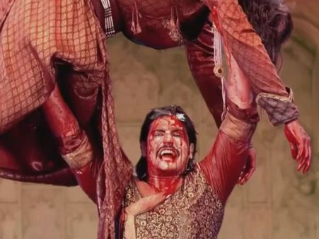 Jodha Akbar: Akbar Brutally Kills Adham Khan! (Photos)
