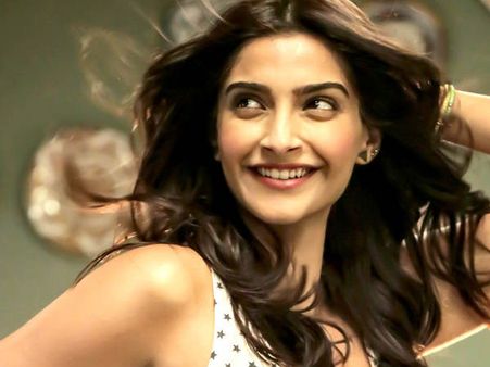 Sonam Kapoor Tries To Overcome Her Biggest Phobia