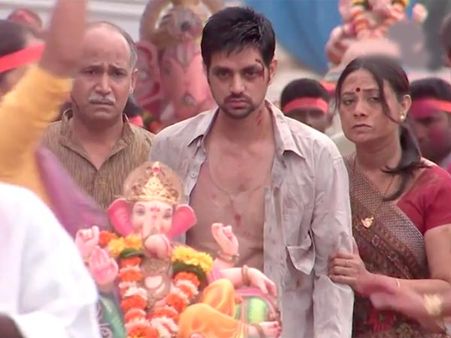 Meri Aashiqui Tum Se Hi: Ranveer Gets Beaten Up And Jailed For Loving Ishaani!