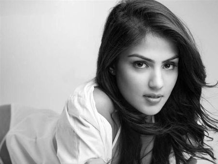 Rhea Chakraborty Feels 100 Crore Budget Films Lack Content