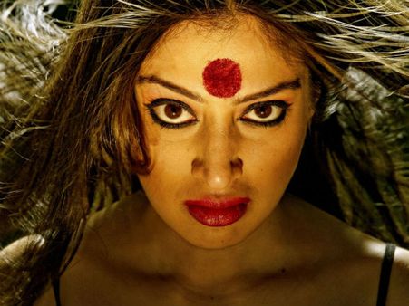 Aranmanai Movie Review