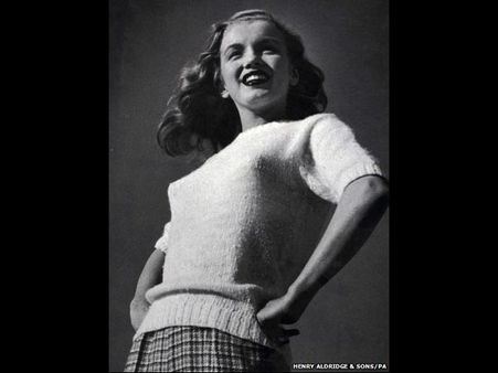 Rare Marilyn Monroe's Black And White Negative Auctioned For 4,250 Pounds