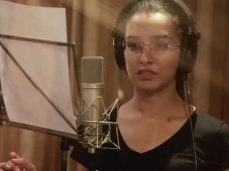 Haider Video: Shraddha Kapoor Goes Kashmiri