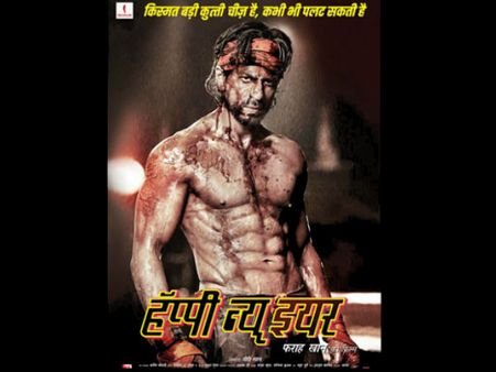 Happy New Year Poster: Shahrukh Khan Shows Off His Washboard Abs!