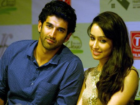 Guess Why Shraddha Kapoor Cheers Aditya Roy Kapur?