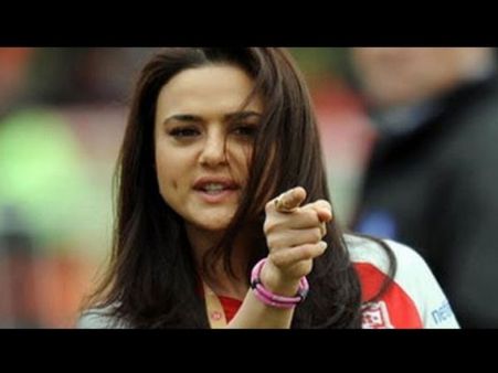 Preity Zinta Creates 'Bang Bang' Throwing Man Out Of Theatre!