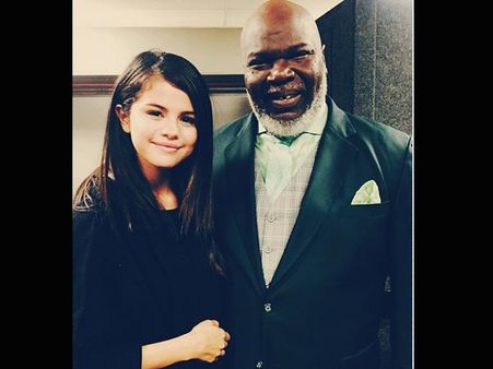 How Selena Gomez Is Trying To Move On After Break Up With Justin?