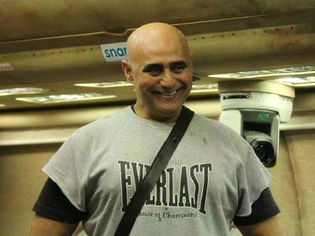 When Bigg Boss 8's Big Guy, Puneet Issar, Got A Pleasant Surprise!