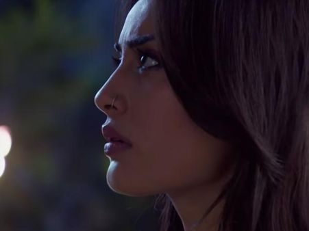 Qubool Hai's Seher Steps Into Ahil’s House As Sanam!