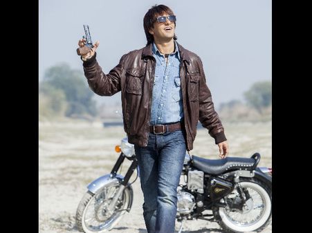 Ranveer Singh Turns Rain Into Hail For Kill Dil