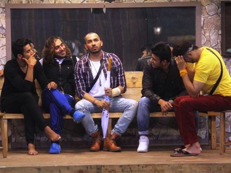 Bigg Boss 8: Captain Ali Nominates Praneet, Gets Into Fight!
