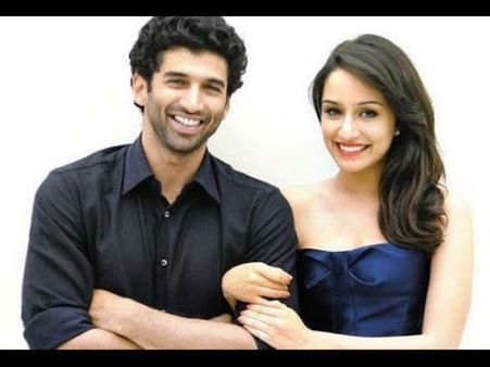 Shraddha Kapoor-Aditya Roy Kapoor Ride Together On Diwali Night
